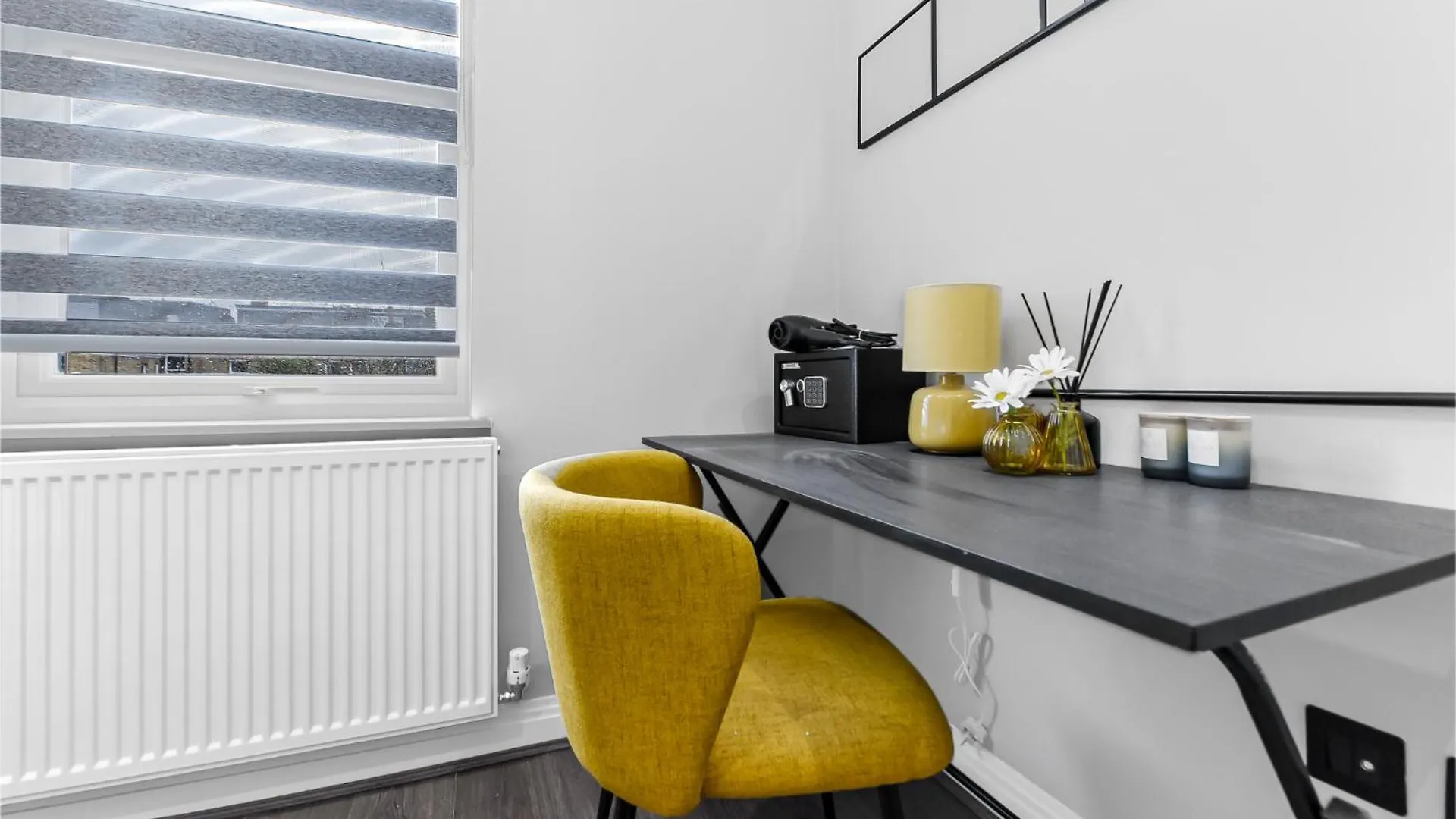 City Getaway- Newly Renovated Flat For Groups Greenford